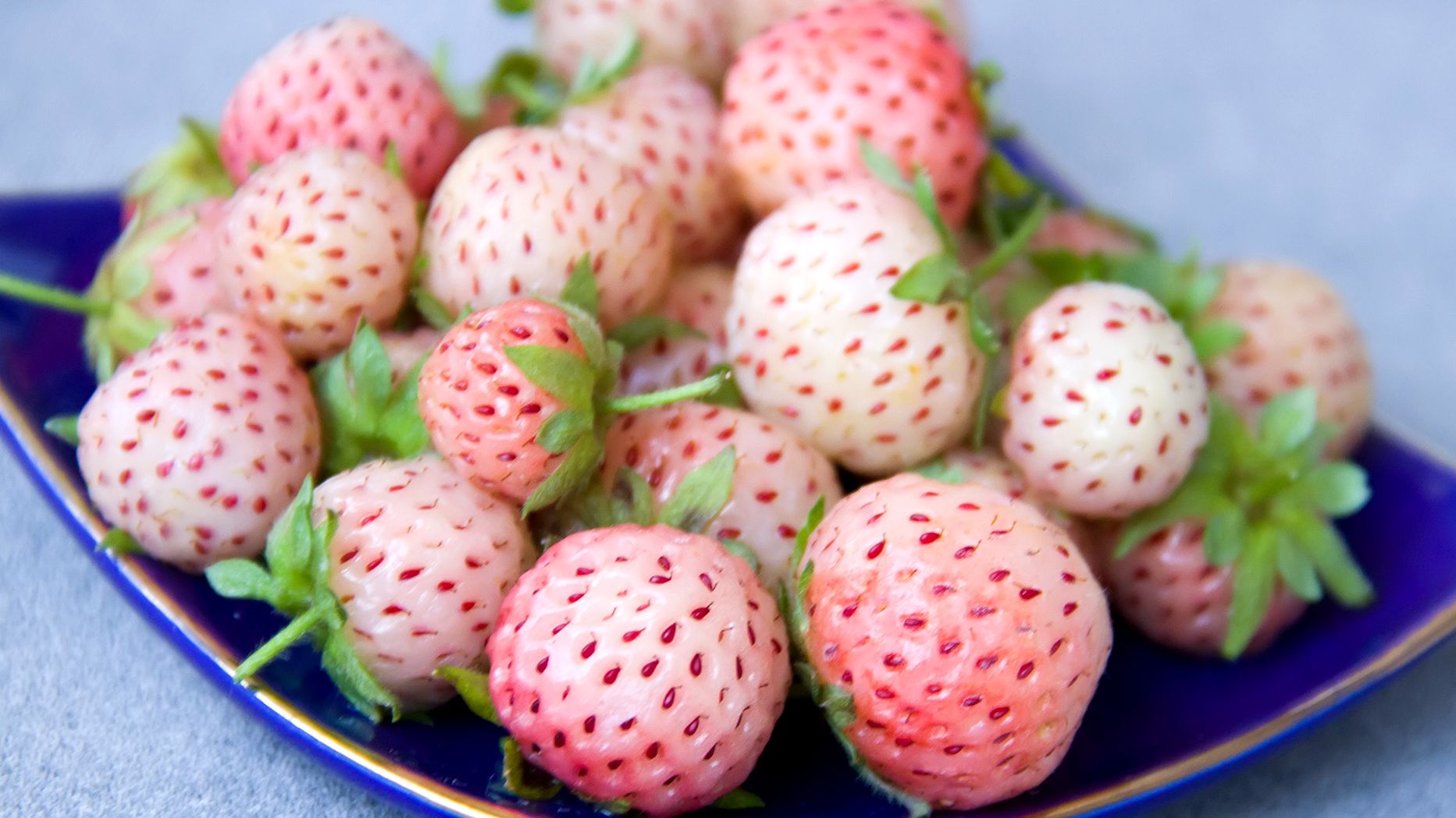 Does Costco have pineberries?