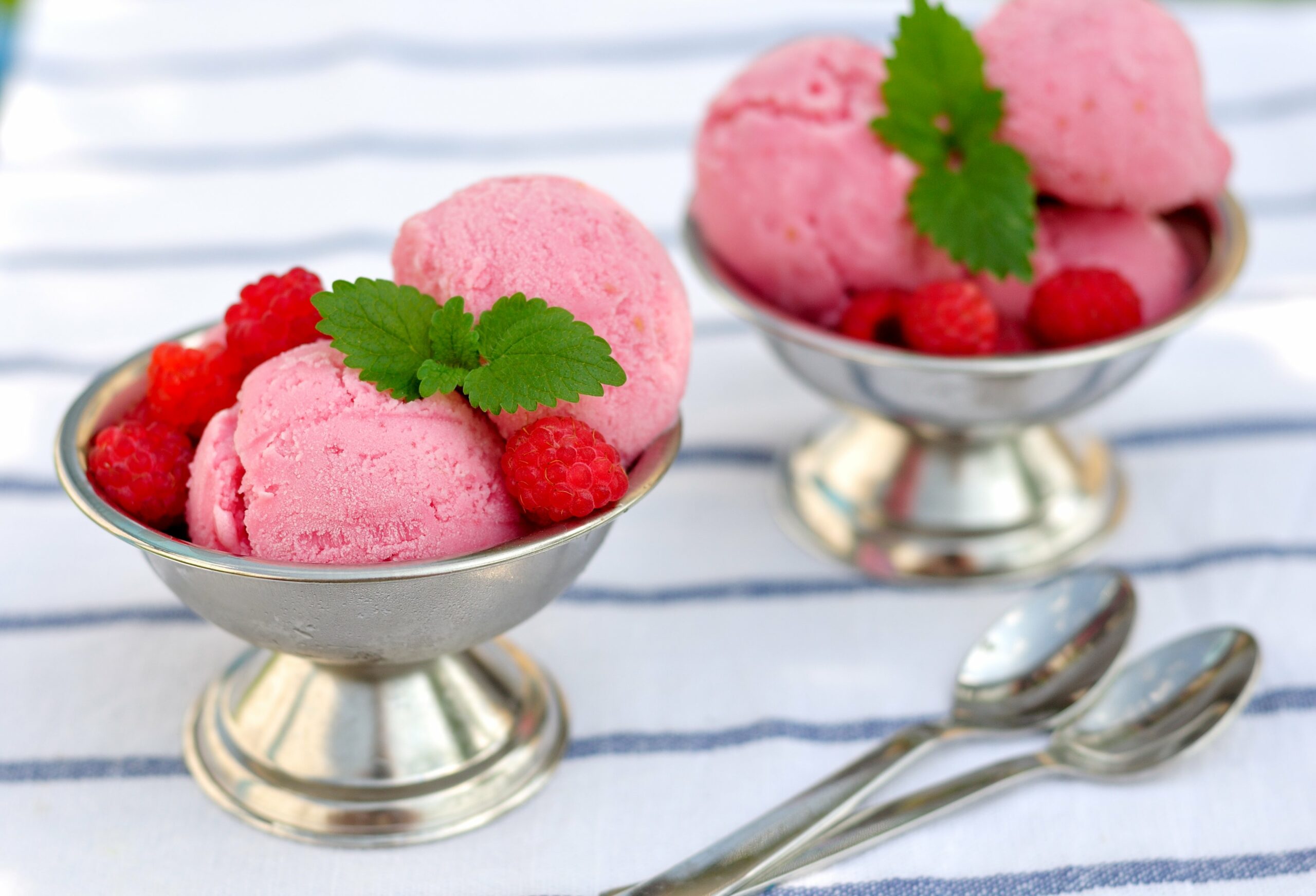 Does sorbet have dairy?