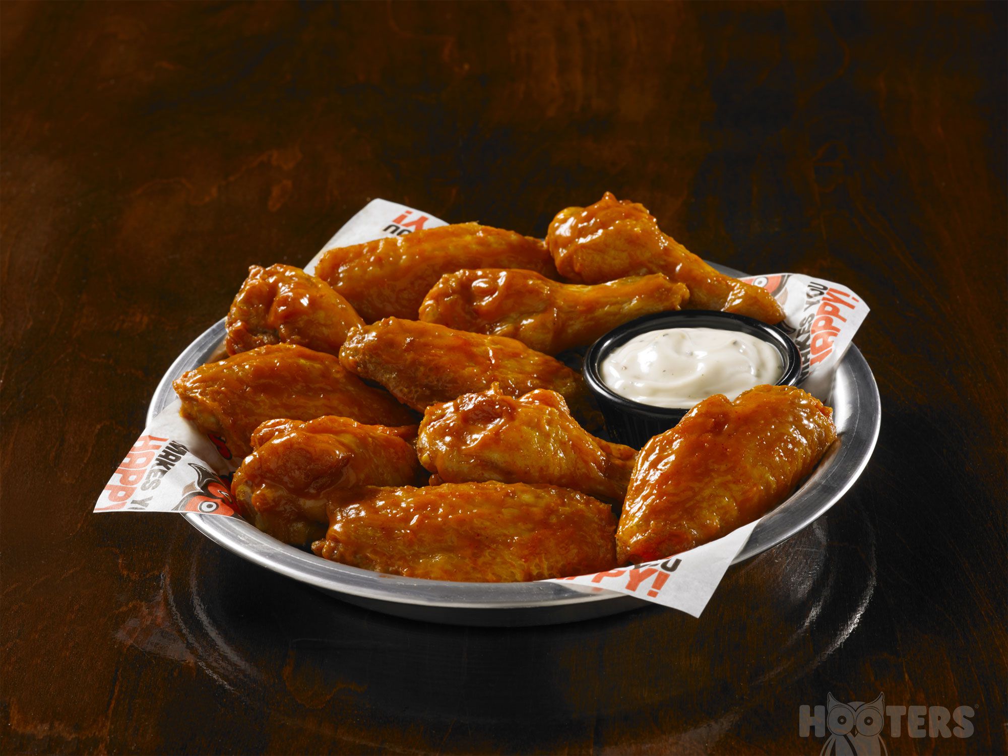 How many calories are in Hooters wings?