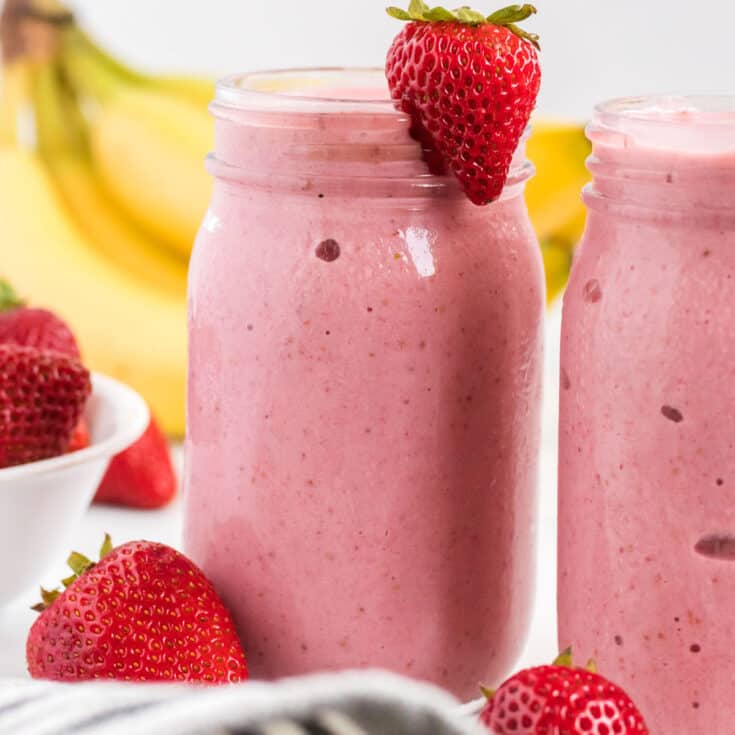 How many calories are in a large banana strawberry smoothie?