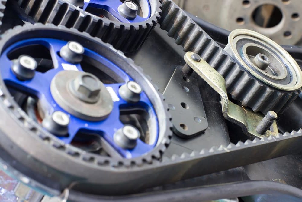 What are signs that timing belt is going?