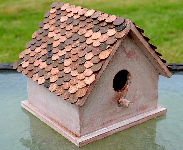 What kind of wood should I use to build a birdhouse?