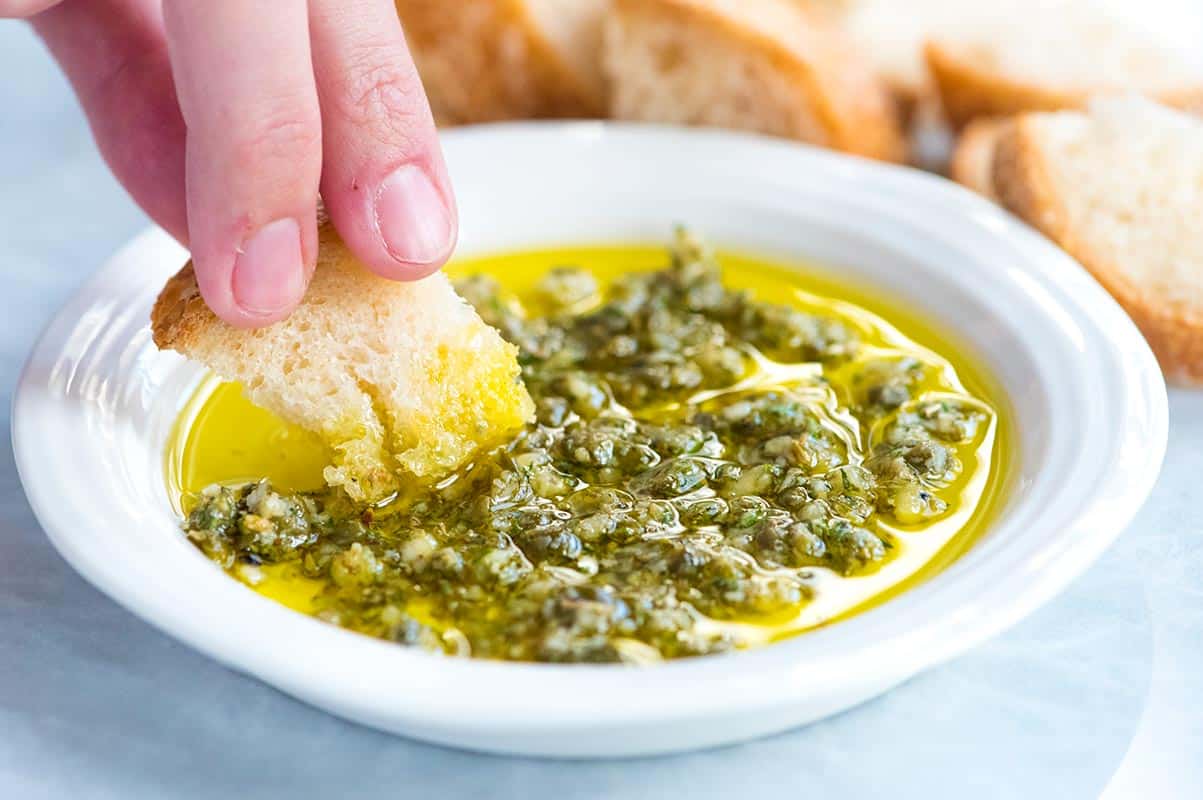 Do they dip bread in olive oil in Italy
