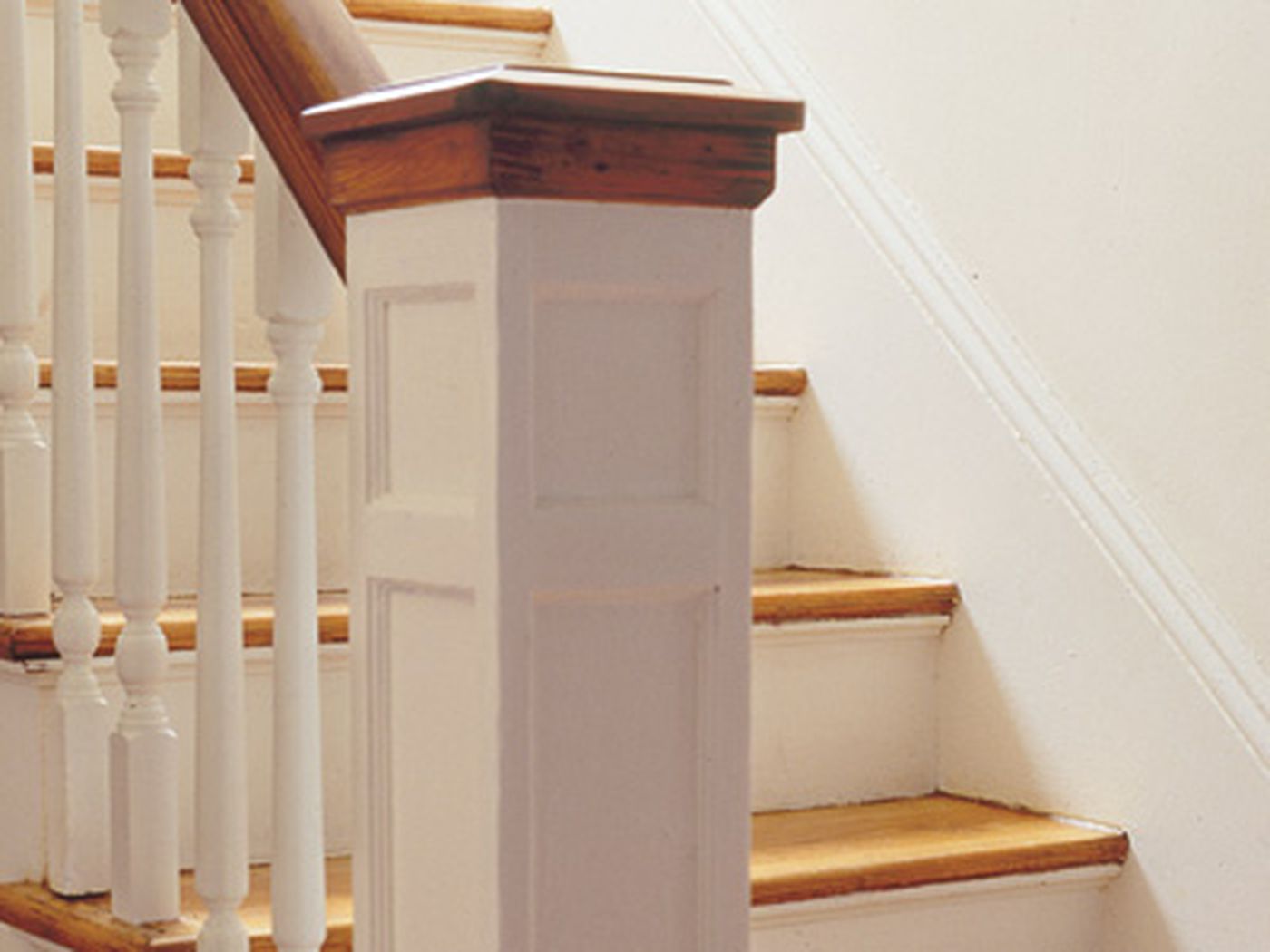 How do I change the spindles on my banister?